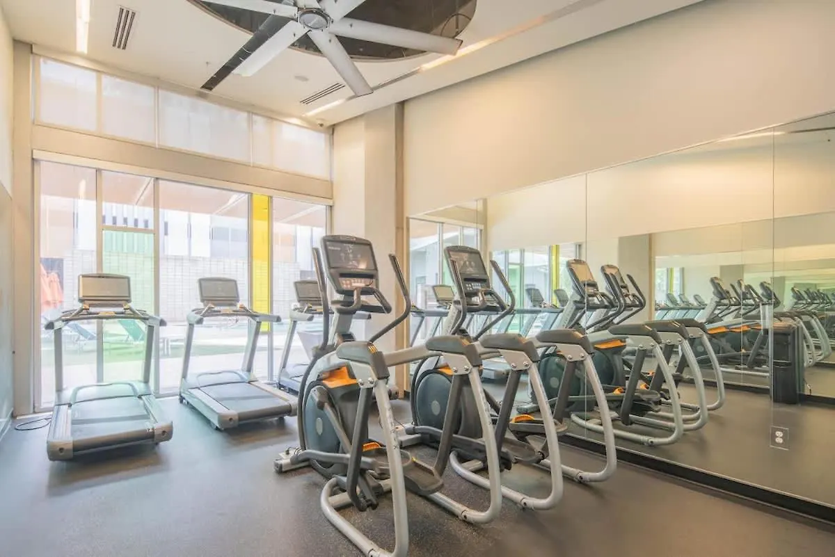 Elegant 2Bd - Cdt - Gym, Pool, Parking - Sleep 8 Apartment Phoenix