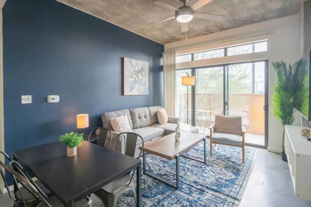 Elegant 2Bd - Cdt - Gym, Pool, Parking - Sleep 8 Apartment Phoenix